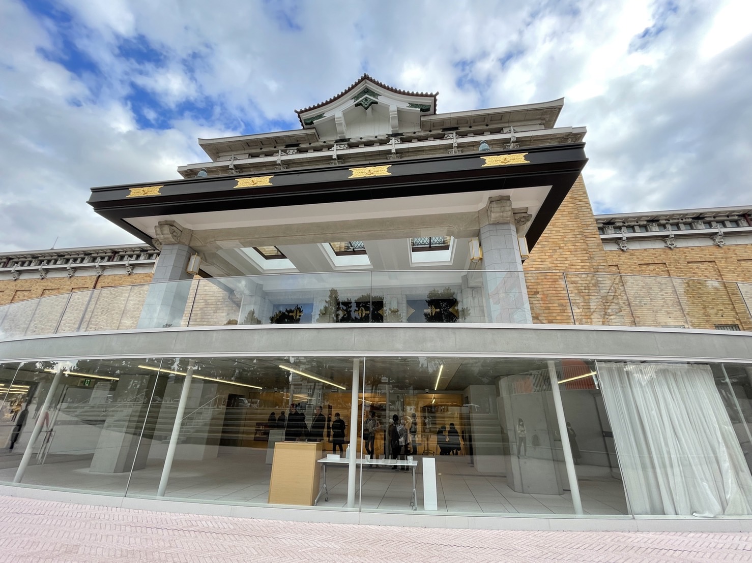 コンペ部見学会 モダン建築の京都から始まる建築 アートの1日 修成のブログ